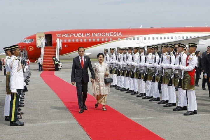 Jokowi tiba untuk lawatan kerja ke Malaysia