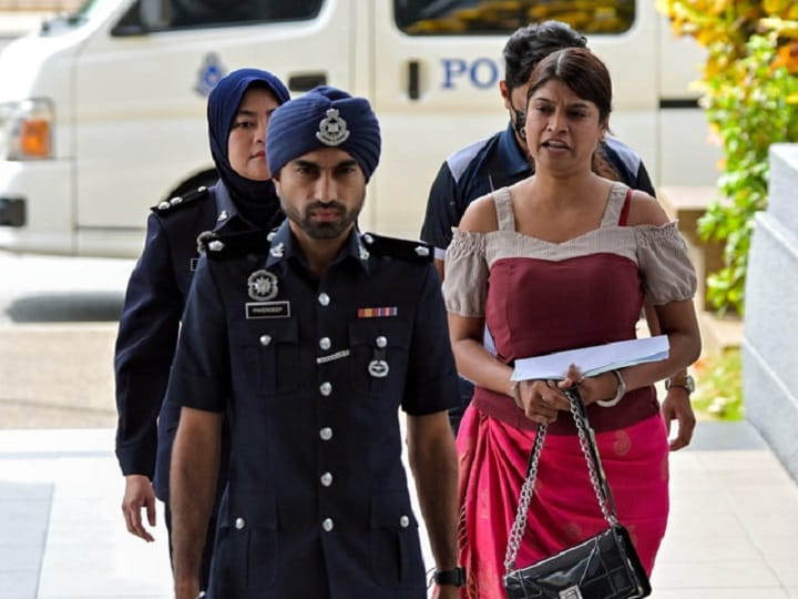 Inspektor Sheila didakwa lagi atas tuduhan halang anggota polis Inspektor Sheila didakwa lagi atas tuduhan halang anggota polis