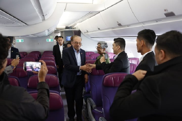 PM Anwar berlepas ke Ethiopia, persinggahan pertama dalam lawatan ke tiga negara di Afrika PM Anwar berlepas ke Ethiopia, persinggahan pertama dalam lawatan ke tiga negara di Afrika