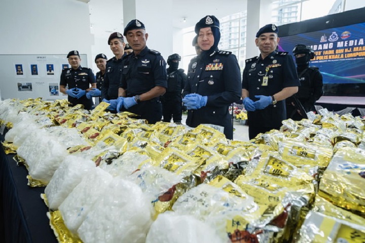 Polis bongkar sindiket jadikan inap desa tempat simpanan dadah, tahan empat lelaki
