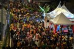 Ribuan penganut Hindu sertai perarakan Thaipusam, suasana meriah di pusat bandar