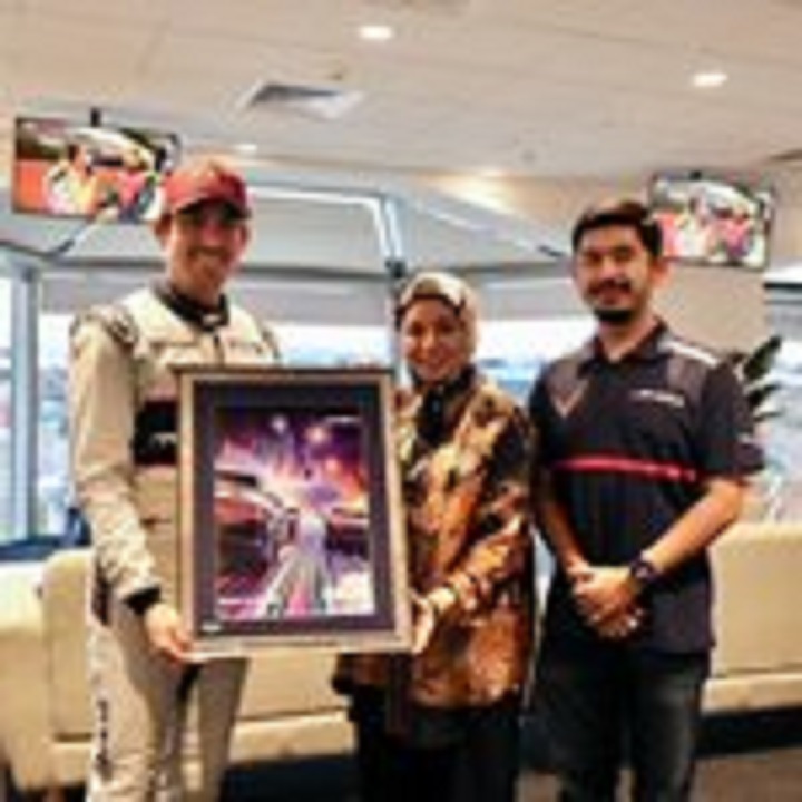 Raja Permaisuri Agong berangkat saksikan JMR di Asian Le Mans 2026 Raja Permaisuri Agong berangkat saksikan JMR di Asian Le Mans 2026