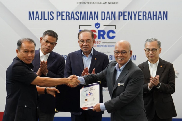 PM Anwar lancar NSRC, perkukuh tindakan banteras jenayah penipuan dalam talian