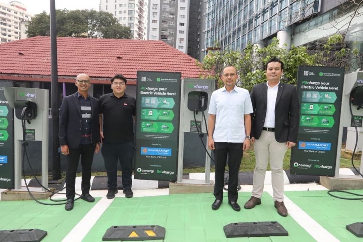 Bank Rakyat lancar 20 stesen pengecas elektrik EV, di Menara Kembar Bank Rakyat
