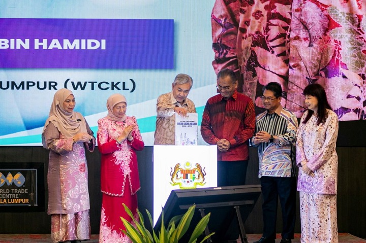Kerajaan cadang gubal RUU penjagaan ibu bapa – Ahmad Zahid Kerajaan cadang gubal RUU penjagaan ibu bapa – Ahmad Zahid