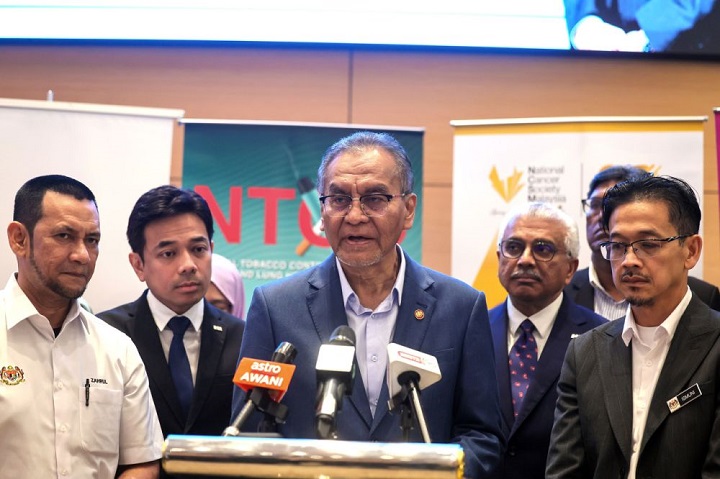 Malaysia siap siaga hadapi hantavirus, perkukuh kawalan pintu masuk negara – Dzulkefly Malaysia siap siaga hadapi hantavirus, perkukuh kawalan pintu masuk negara – Dzulkefly