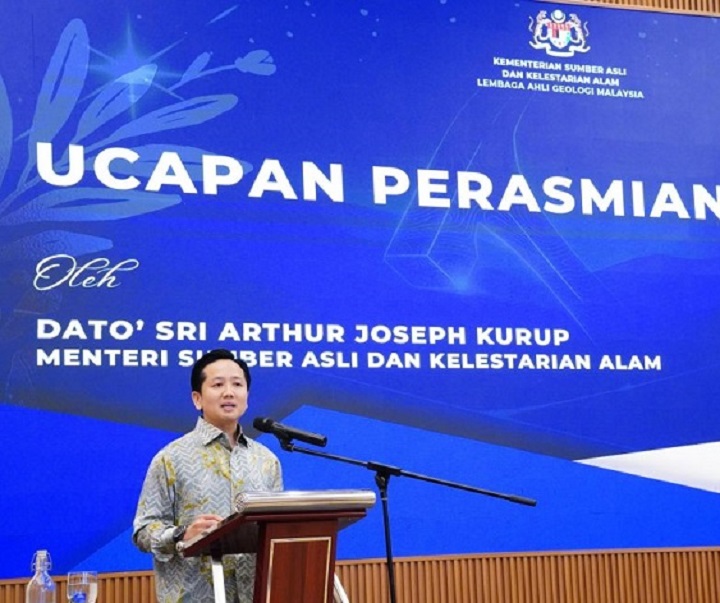 Arthur Joseph Kurup, Merasmikan Sambutan Hari Ahli Geologi (HAG 2026) Arthur Joseph Kurup, Merasmikan Sambutan Hari Ahli Geologi (HAG 2026)