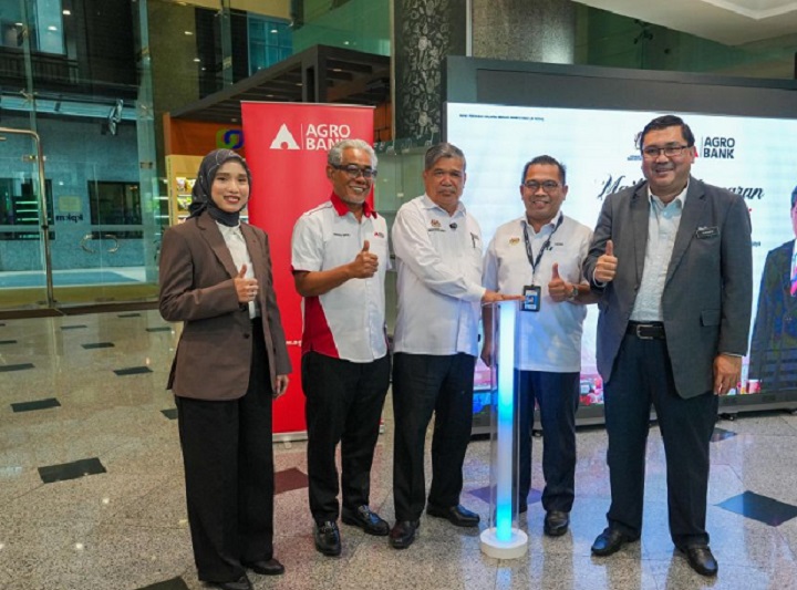 Agrobank lancarkan Agro Penjaja-i perkasa usahawan mikro melalui pembiayaan inklusif Agrobank lancarkan Agro Penjaja-i perkasa usahawan mikro melalui pembiayaan inklusif