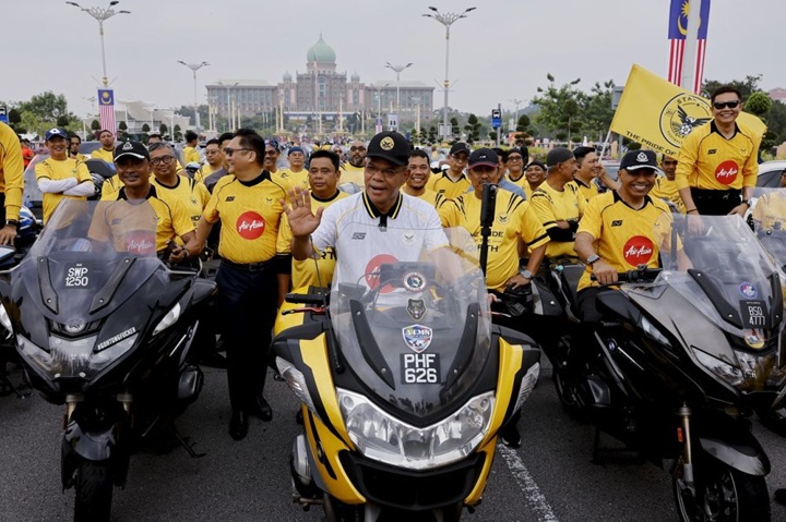 Kerajaan teliti penambahbaikan mesin pengimbas di lapangan terbang Kerajaan teliti penambahbaikan mesin pengimbas di lapangan terbang