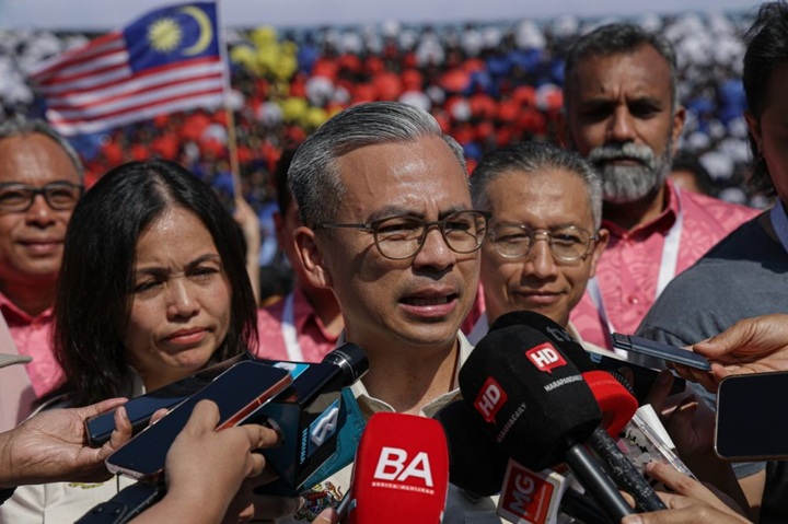 Sambutan Hari Kebangsaan 2026 lancar, lebih 100,000 hadir – Fahmi
