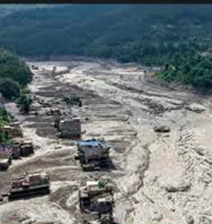 BANJIR NEPAL: JUMLAH WARGA ASING YANG HILANG, ANGKA KORBAN TERUS MENINGKAT BANJIR NEPAL: JUMLAH WARGA ASING YANG HILANG, ANGKA KORBAN TERUS MENINGKAT