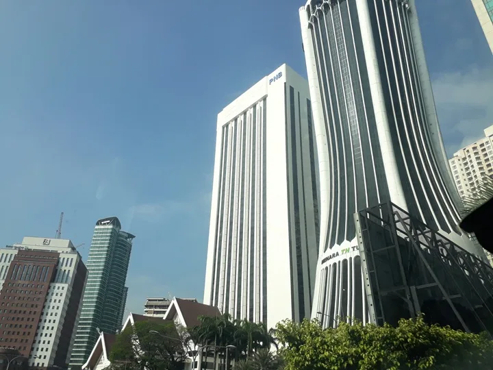 BEKAS COO TH MENGAKU TIDAK BERSALAH TERIMA KOS UBAH SUAI RUMAH LEBIH RM300,000